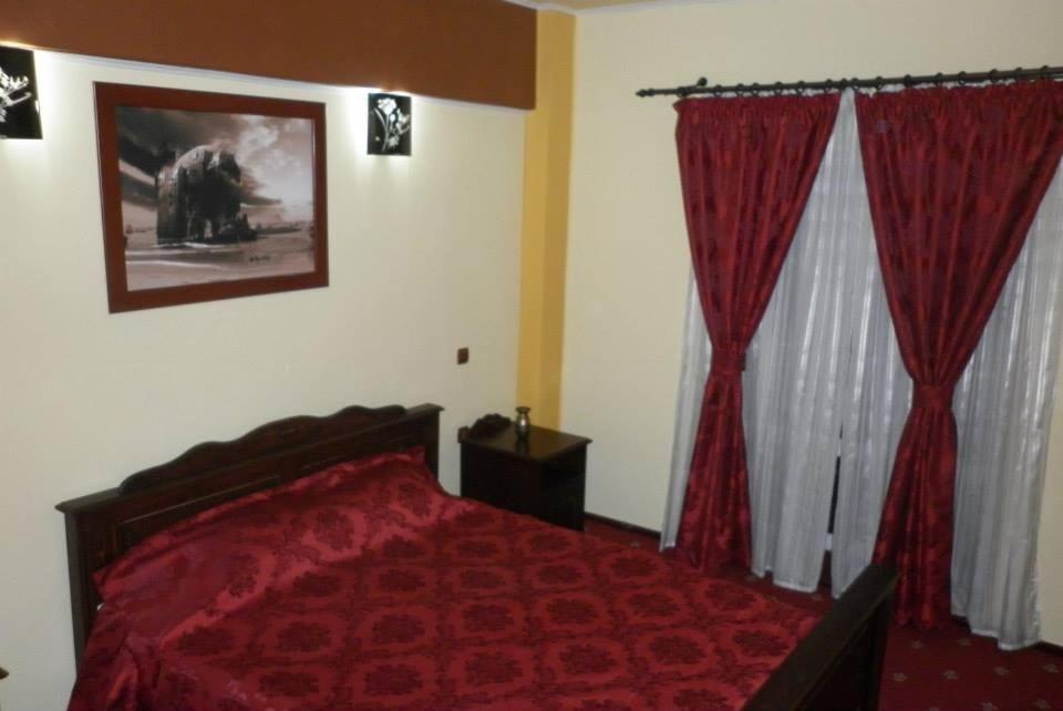 Hotel Ineul Rodna Zewnętrze zdjęcie